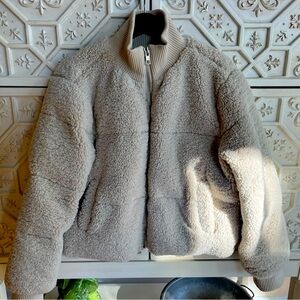 DH New York Sherpa puffer jacket. EUC